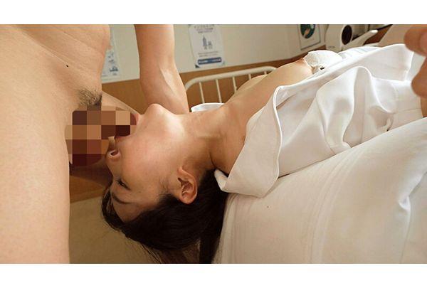 REAL-995 Forced Apology Irrumatio: A Professional Woman Who Uses Her Throat To Deal With Unreasonable Complaints From Unreasonable Customers. Screenshot 2