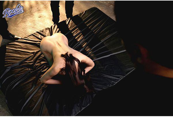 RKI-715 The Proud Elite Investigator Falls Into Humiliating Defeat By Kneeling: Asami Mizubata Screenshot 3