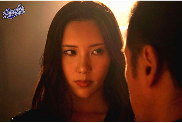 RKI-715 The Proud Elite Investigator Falls Into Humiliating Defeat By Kneeling: Asami Mizubata Screenshot 5