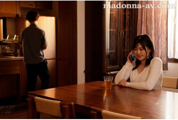 ROE-461 Now That Everyone In The Family Has Left, He Spends His Days Incestuously With His Mother. Screenshot 1