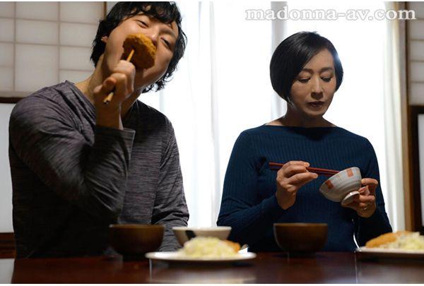 ROE-504 Top-class Woman Nearing 60, Exclusive, Chapter 2: Unleashing The Ban On Internal Ejaculation. "Mother-in-law, You Promised To Give Birth To My Little Brother Back Then, Didn't You?" Desperate To Have A Younger Child, I Continued To Pour My Seed Into Kaoru's Vagina Every Day, Even Though She Was Nearing Menopause... Screenshot 1