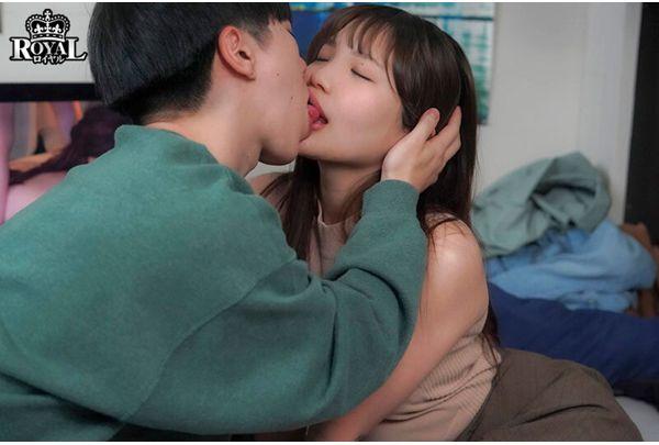ROYD-328 My Female Friend, Who Has A Boyfriend, Comes To Stay Over Every Night And Unconsciously Tries To Seduce Me, Leaving Me In A State Of Torment Because I Can't Muster The Courage. - Sato Airu Screenshot 16