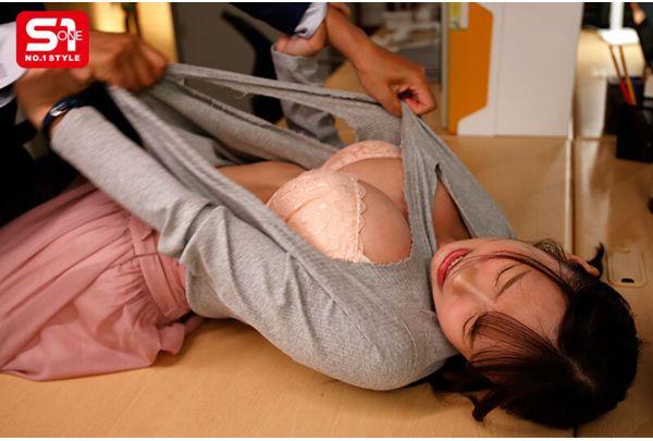 SNOS-193 Busty Office Lady Who Joined A Small Company Is Gang-raped By All The Male Employees Until She's Completely Broken. - Miyu Kohinata Screenshot 3