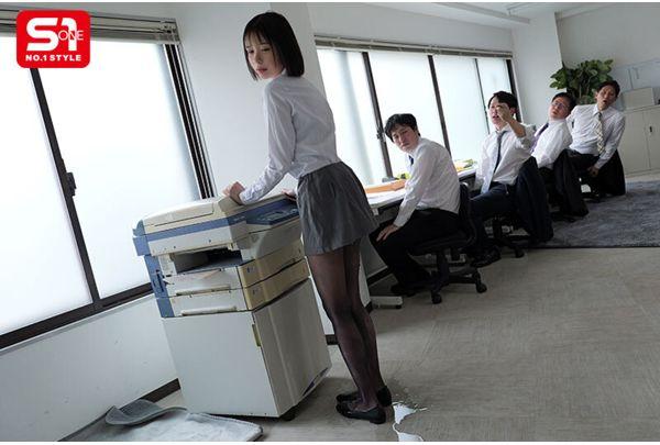 SNOS-356 Serious Female Employee Kodama Unexpectedly Fails To Meet Her Quota! Her Embarrassed Reaction To Working Without Underwear As A Penalty Is Incredibly Erotic! Nanami Kodama Screenshot 13