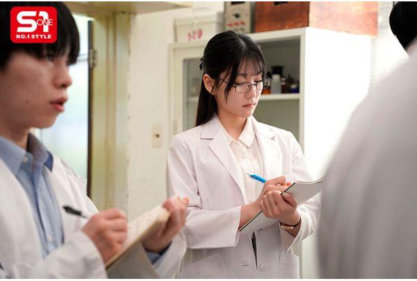 SNOS-434 Hatsumi's Sexual Preferences Are Developed By A Science-oriented Girl. Screenshot 5