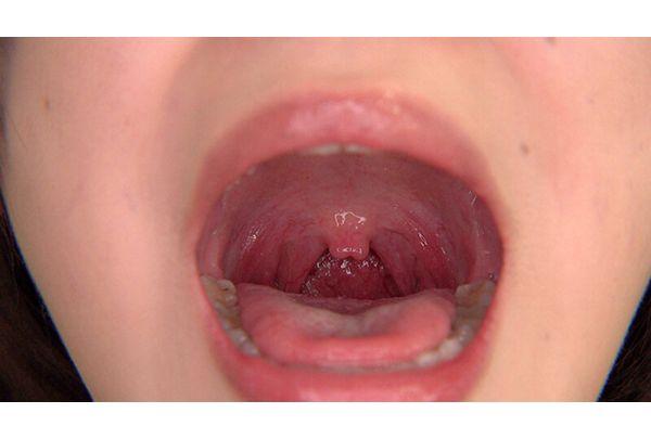 USAG-097 First-time Deepthroating: Amateur Girls Drooling As They Take It To Their Limits, Developing The Depths Of Their Throats. Screenshot 17